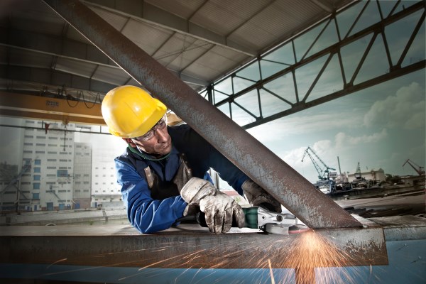 Болгарка Metabo WEF 9-125 в работе