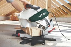 Торцовочная пила Metabo KS 305 Plus