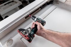 Аккумуляторный шуруповерт Metabo BS 18 L BL LiHD 2x4.0 Ач