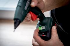 Аккумуляторный клеевой пистолет Metabo HK 18 LTX 20 каркас MetaBox
