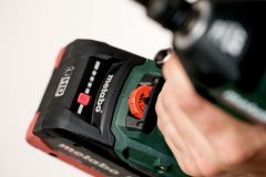 Аккумуляторный ударный гайковерт Metabo SSW 18 LTX 550 BL каркас MetaBox